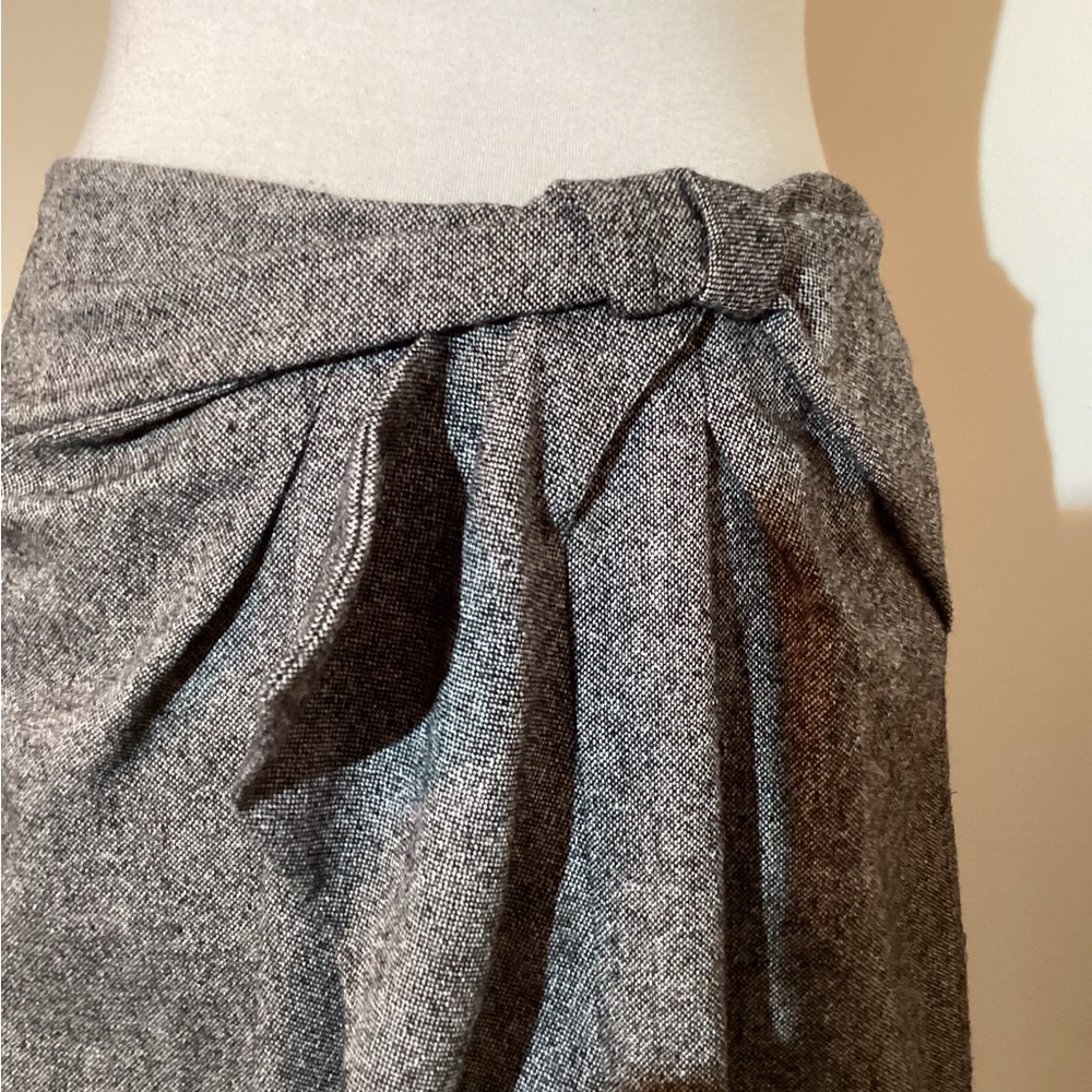 Banana Republic Gray Women's Skirt, gathered wrap look & tie,kick pleat,lined, 8 - Picture 3 of 11